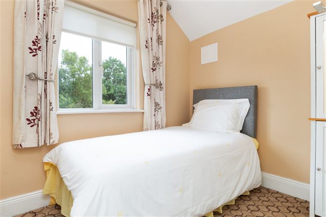59 Lavarna Grove, Terenure, Dublin 6w