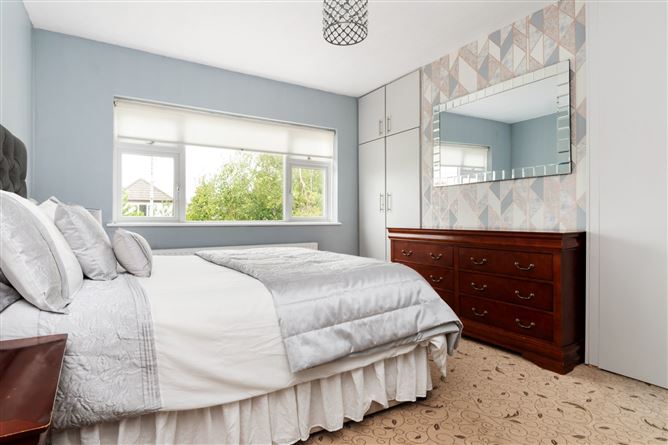 59 Lavarna Grove, Terenure, Dublin 6w