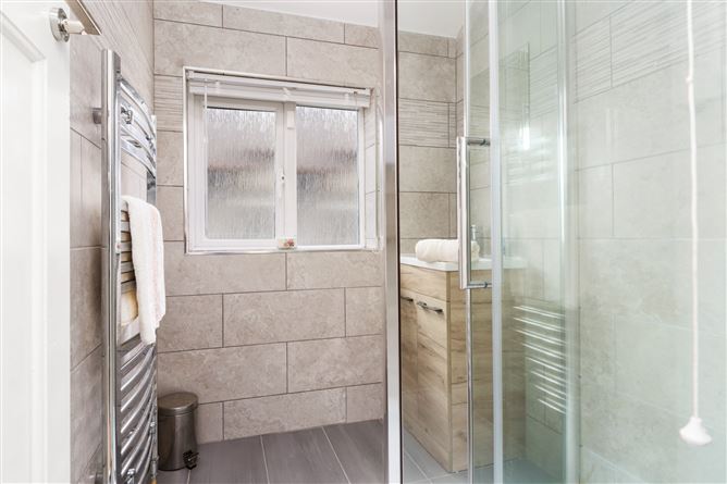 59 Lavarna Grove, Terenure, Dublin 6w