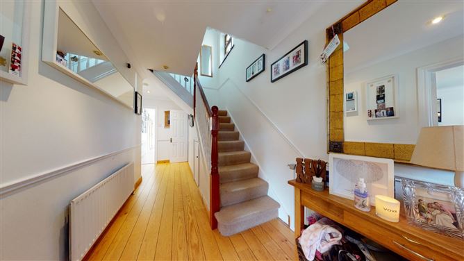 2 Broomfield Court, Shankill, Dublin 18