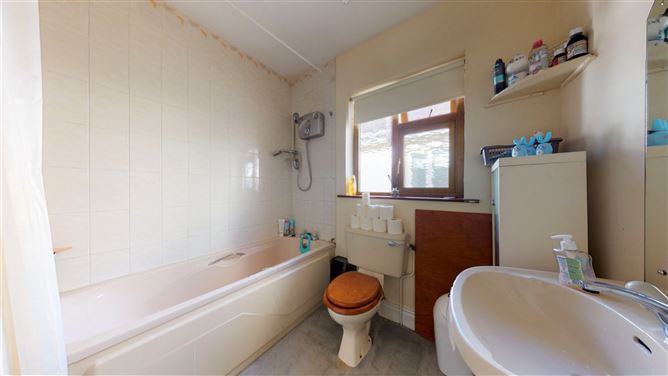 2 Broomfield Court, Shankill, Dublin 18