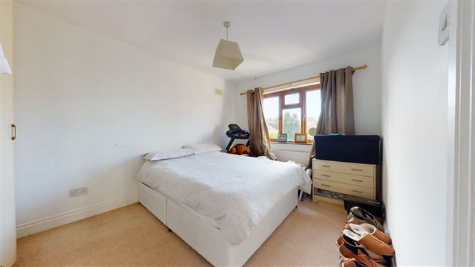 2 Broomfield Court, Shankill, Dublin 18