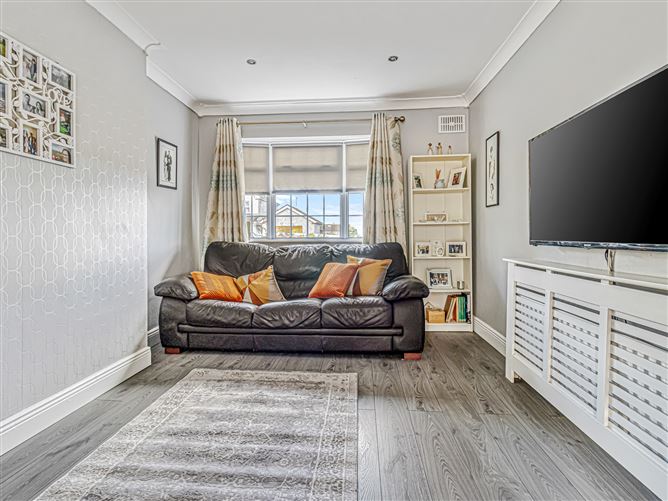 27 Parkhill Close , Kilnamanagh,   Dublin 24