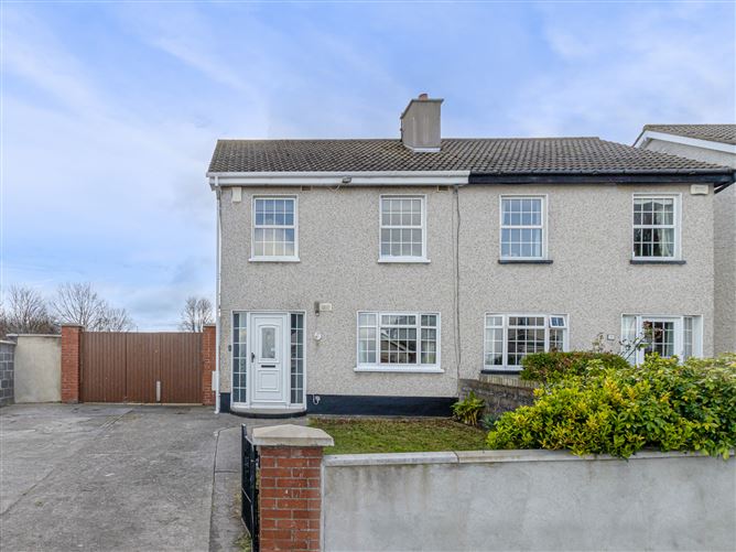 27 Parkhill Close , Kilnamanagh,   Dublin 24