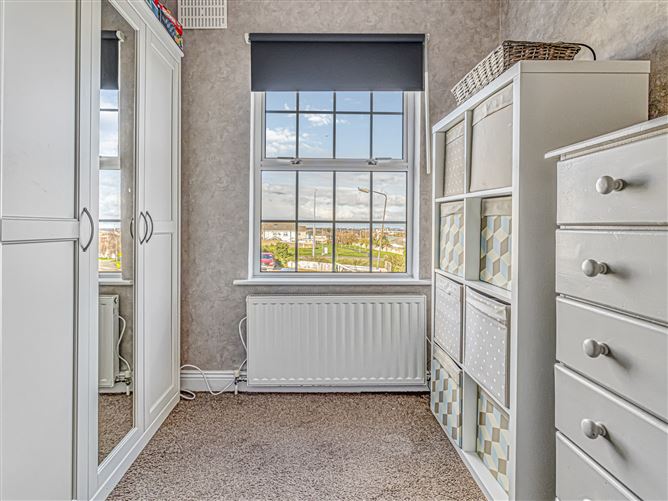 27 Parkhill Close , Kilnamanagh,   Dublin 24