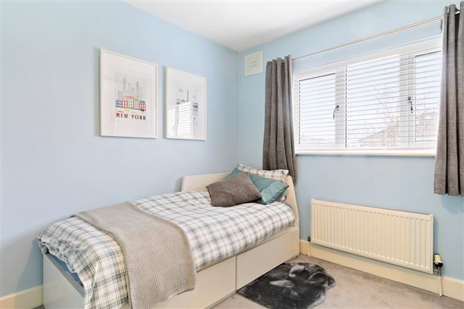32 Gainsborough Park, Malahide,   County Dublin
