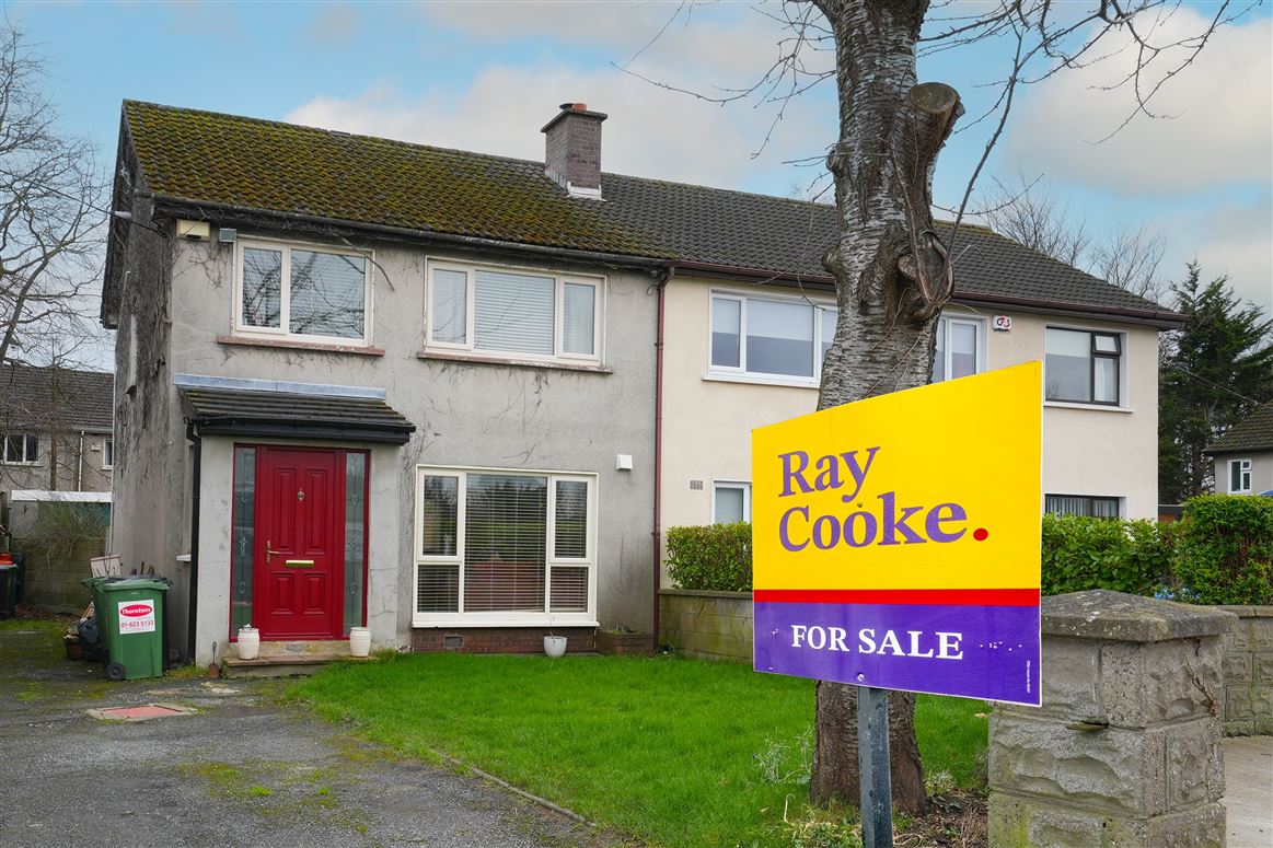 27 Floraville Drive, Clondalkin, Dublin 22