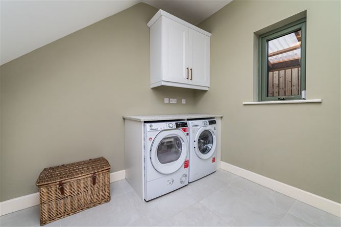 https://photos-a.propertyimages.ie/media/4/0/6/5017604/cdac8055-349a-41df-b74f-b4fd6594c704_l.jpg