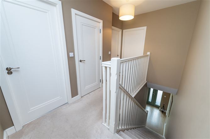 https://photos-a.propertyimages.ie/media/4/0/6/5017604/cdac8055-349a-41df-b74f-b4fd6594c704_l.jpg