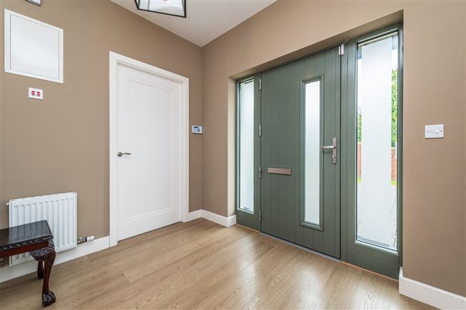https://photos-a.propertyimages.ie/media/4/0/6/5017604/cdac8055-349a-41df-b74f-b4fd6594c704_l.jpg
