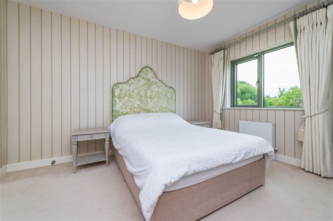 https://photos-a.propertyimages.ie/media/4/0/6/5017604/cdac8055-349a-41df-b74f-b4fd6594c704_l.jpg