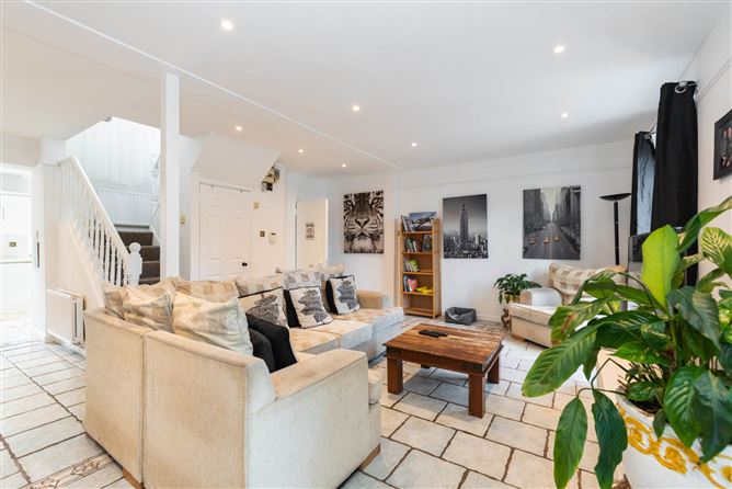 2 Woodbine Avenue, Booterstown, County Dublin