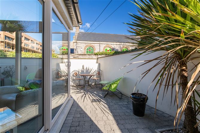 69 Lansdowne Park, Ballsbridge, Dublin 4
