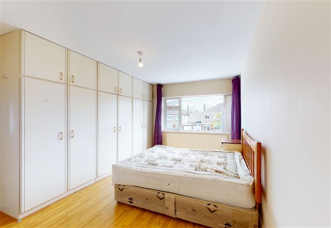 71 Kew Park , Lucan, County Dublin