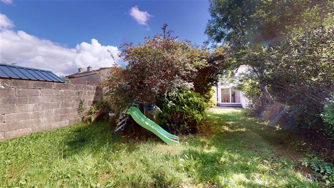 71 Kew Park , Lucan, County Dublin