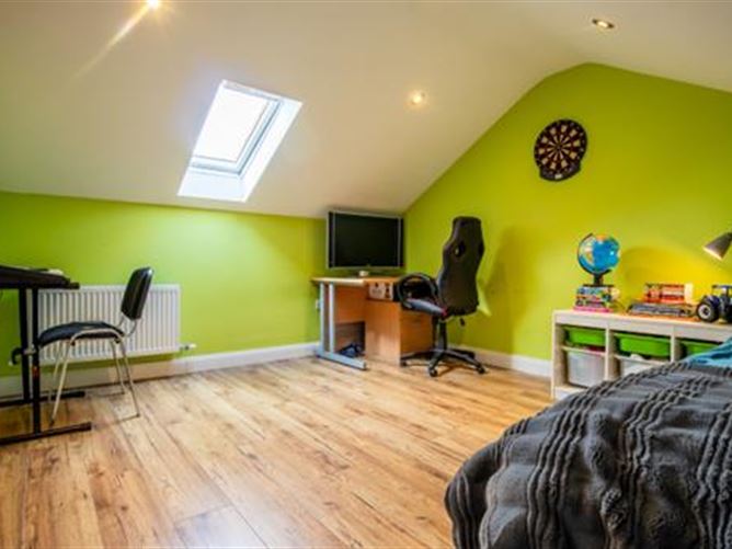 8 Woodland Drive, Gorey, Wexford
