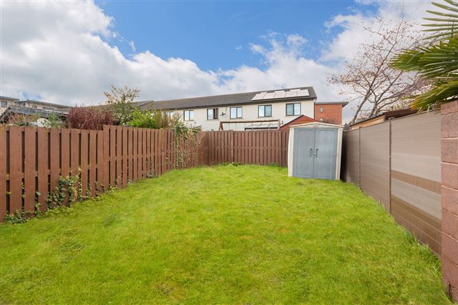 10 Castlegate Chase, Adamstown, Co. Dublin