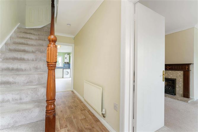 9 Earlsfort Gardens, Lucan, Co. Dublin