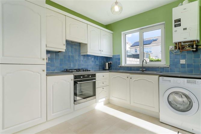 Photo 11 of 29 — 9 Earlsfort Gardens, Lucan, Co. Dublin