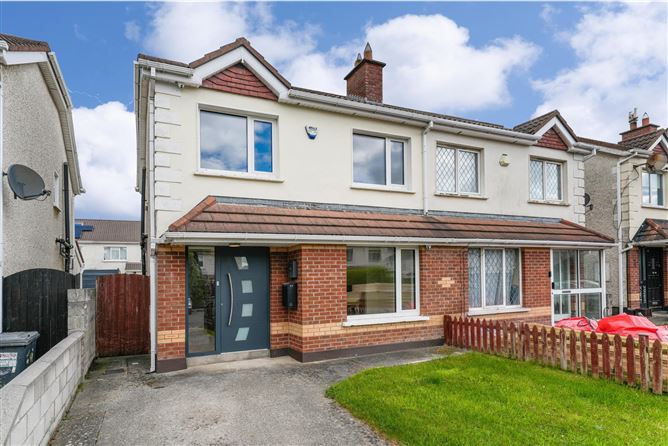 9 Earlsfort Gardens, Lucan, Co. Dublin