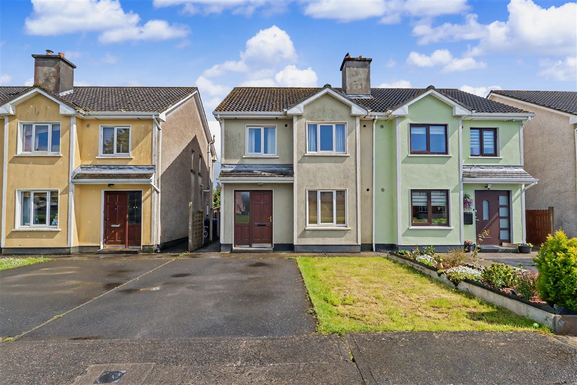 6 Woodside Park, Ballaghaderreen, Roscommon