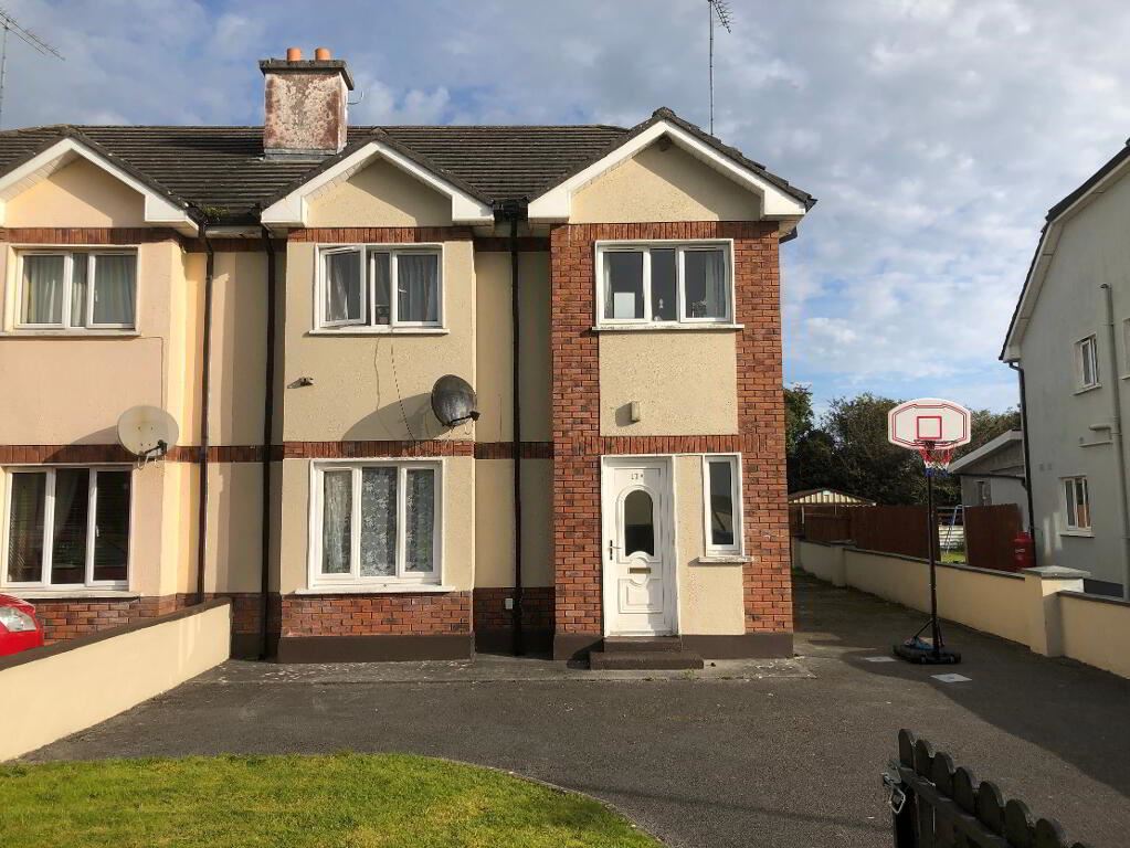 17b Glenview, Galway Road, Roscommon