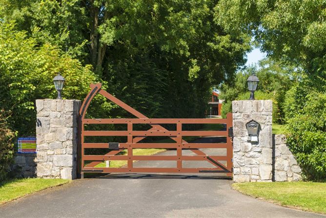 Lumville Farm, on approx. 218 acres, Edenderry, Co. Kildare