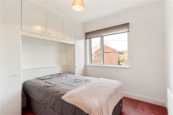 28 Berwick Hall, Churchtown, Dublin 14