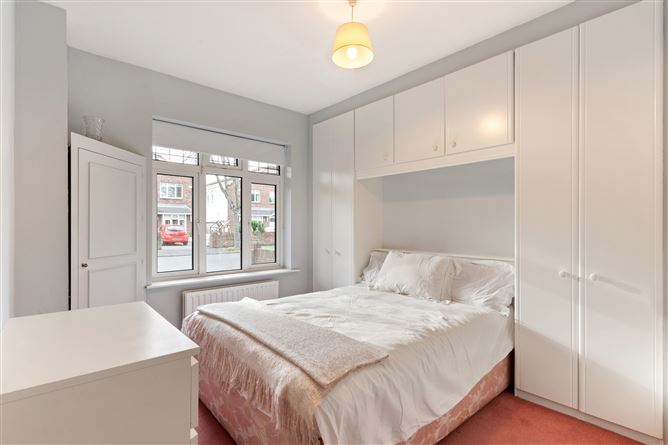 28 Berwick Hall, Churchtown, Dublin 14