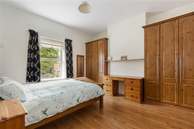 15 St Lawrence Road, Clontarf, Dublin 3