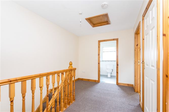 31 Lakeview, The Fair Green, Cavan