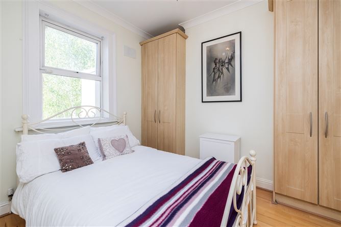 https://photos-a.propertyimages.ie/media/4/0/8/4923804/e92141b7-f47d-41c7-bf40-653fd04a3c83_l.jpg