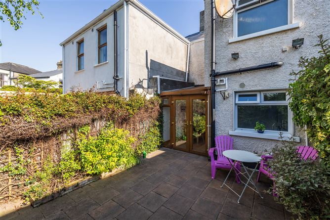 https://photos-a.propertyimages.ie/media/4/0/8/4923804/e92141b7-f47d-41c7-bf40-653fd04a3c83_l.jpg