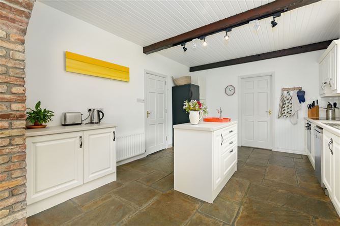 Stone Lodge, Rathcarrick, Strandhill, Sligo