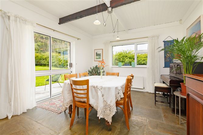 Stone Lodge, Rathcarrick, Strandhill, Sligo