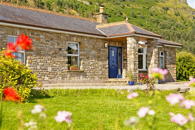 Stone Lodge, Rathcarrick, Strandhill, Sligo