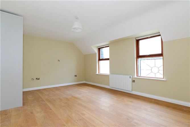 1 Spanish Parade House, 13 Merchants Road, Galway City.