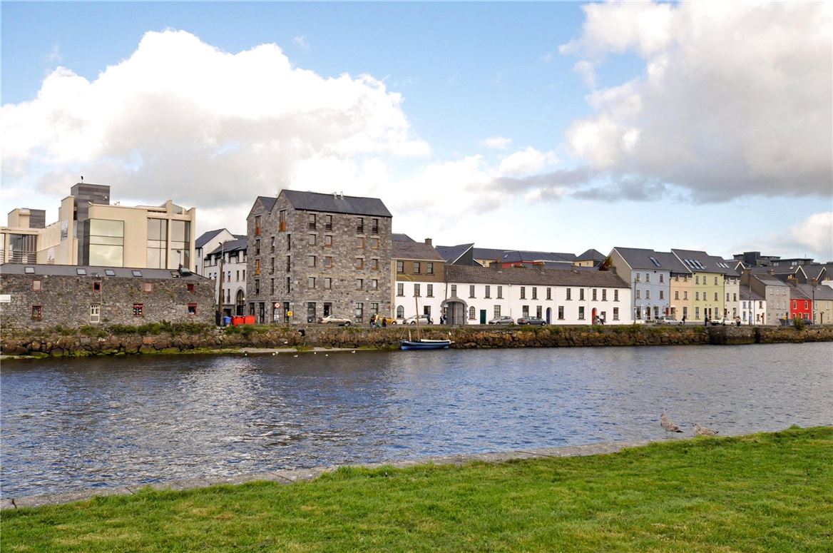 1 Spanish Parade House, 13 Merchants Road, Galway City.