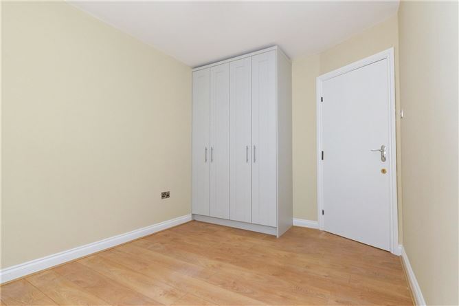 1 Spanish Parade House, 13 Merchants Road, Galway City.