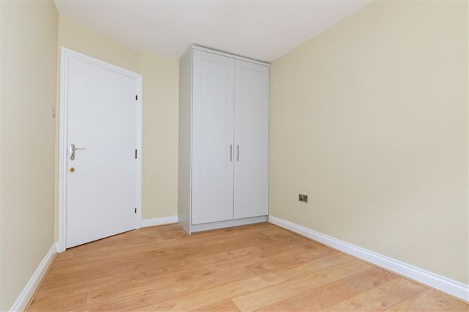 1 Spanish Parade House, 13 Merchants Road, Galway City.