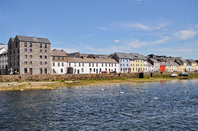 1 Spanish Parade House, 13 Merchants Road, Galway City.