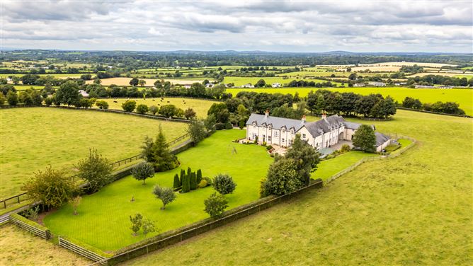 https://photos-a.propertyimages.ie/media/4/0/8/4999804/3ddd3f10-035c-469c-a787-25895508f2d0_l.jpg