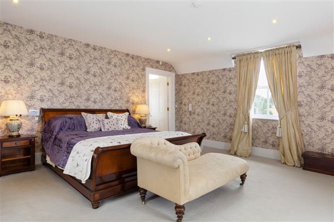 https://photos-a.propertyimages.ie/media/4/0/8/4999804/3ddd3f10-035c-469c-a787-25895508f2d0_l.jpg