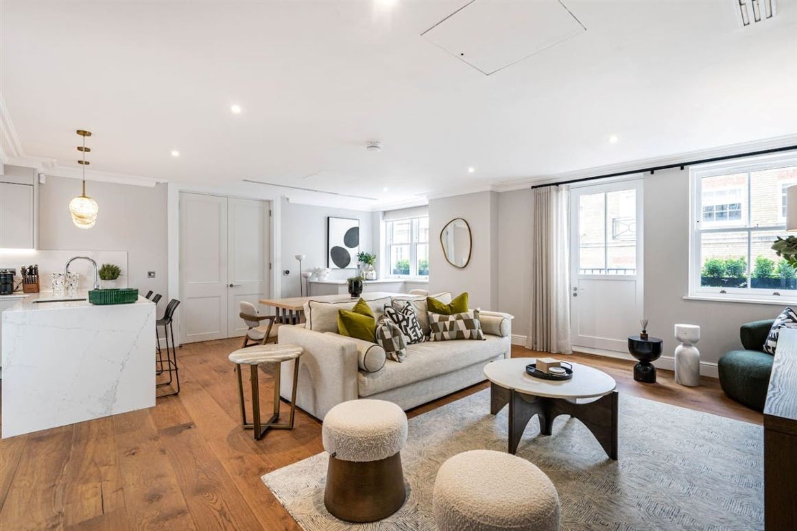 Mayfair Mews,London,Greater London,United Kingdom