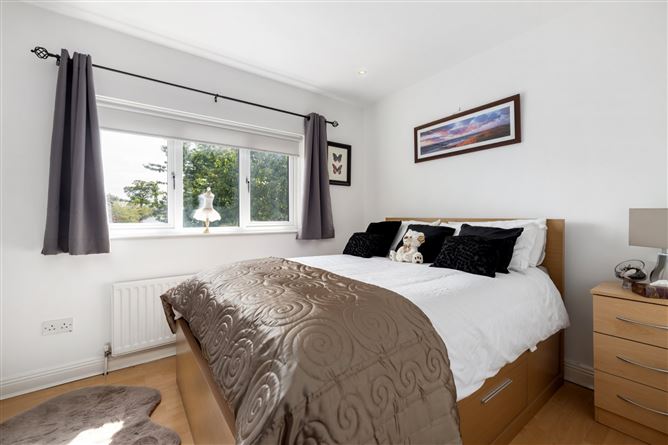 Photo 6 of 19 — 58 Mountain View, Crinken Glen, Shankill, Dublin 18