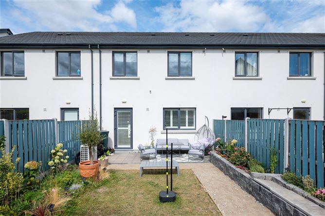 Photo 22 of 23 — 25 Tandy's Place, Adamstown, Lucan, Co. Dublin