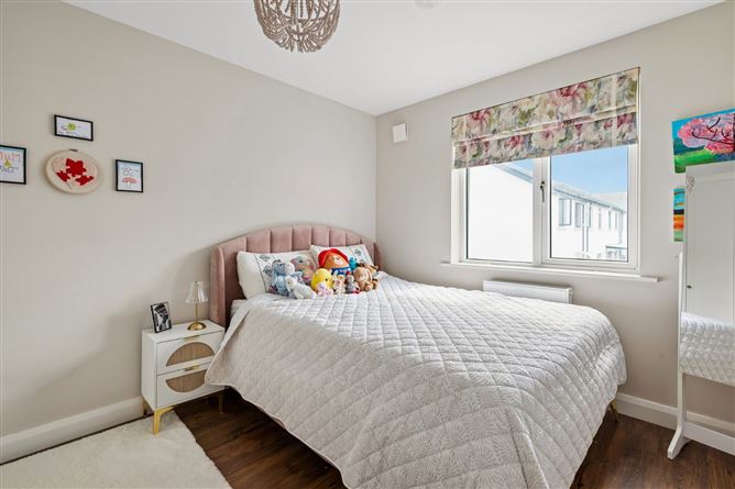 Photo 17 of 23 — 25 Tandy's Place, Adamstown, Lucan, Co. Dublin