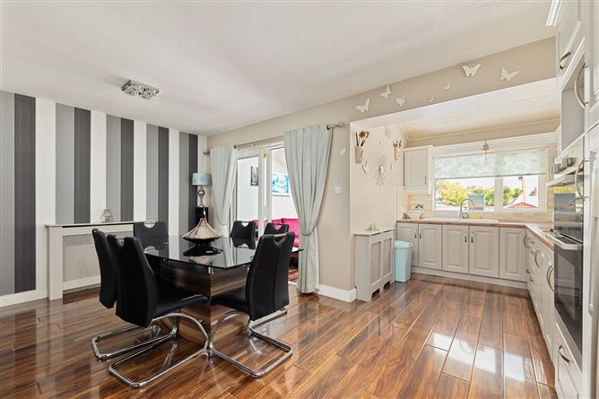 2 The Crescent, College Farm, Newbridge, Co. Kildare