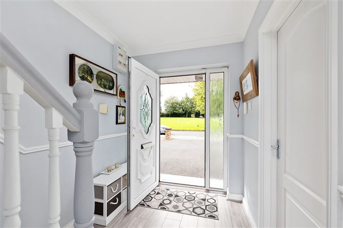 2 The Crescent, College Farm, Newbridge, Co. Kildare