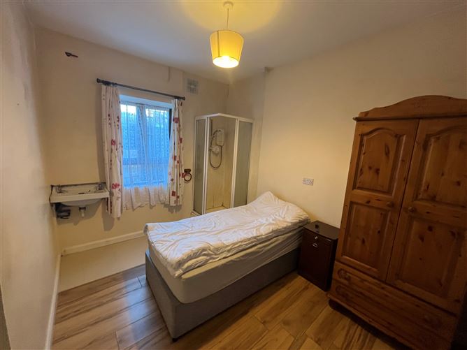 1 st Johns Ave, Henry Street, , City Centre, Galway City